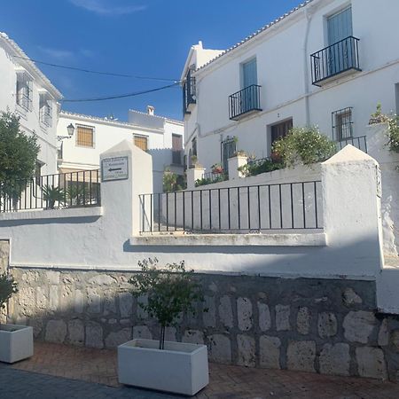 El Torreon Apartment Zuheros Bagian luar foto